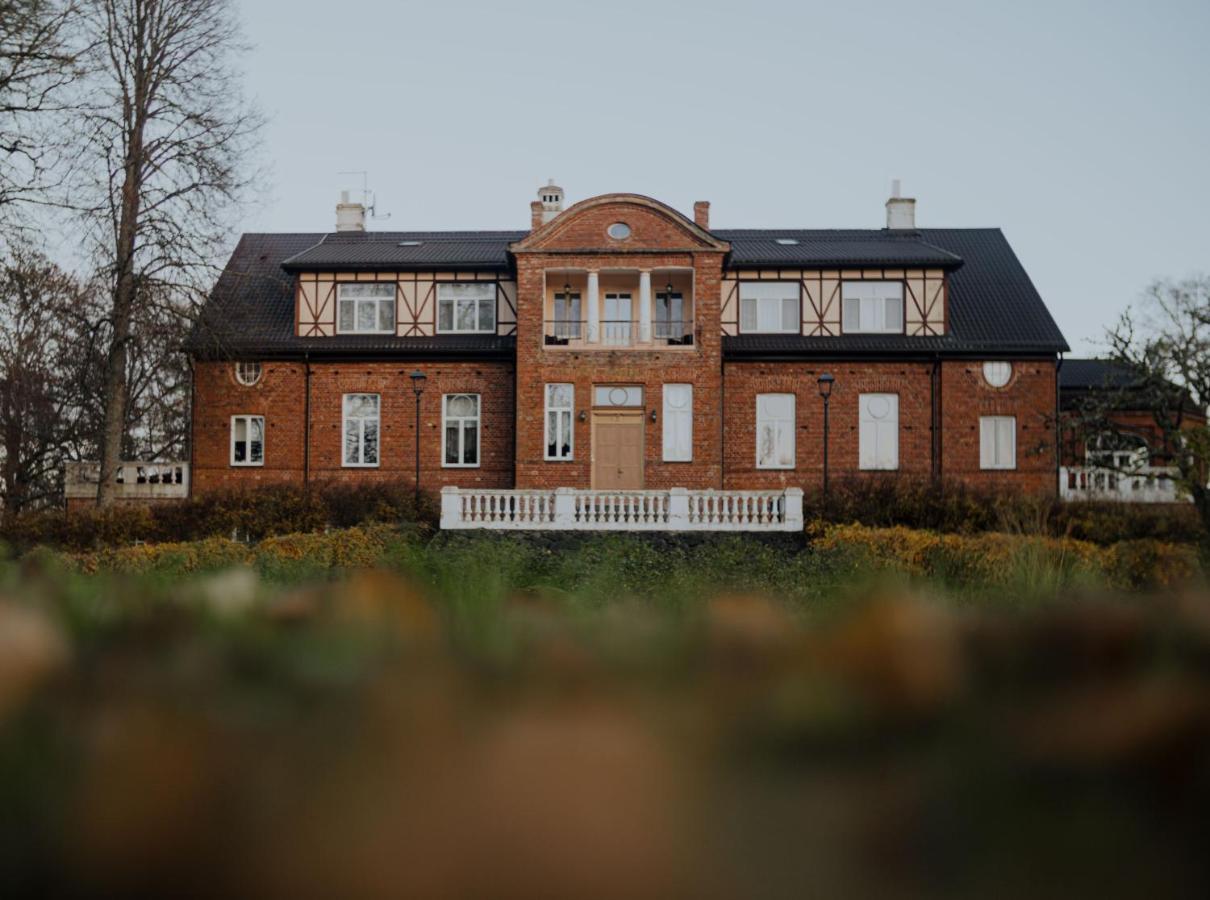 Piena Muiza - Berghof Hotel & Spa Sieksate Zewnętrze zdjęcie